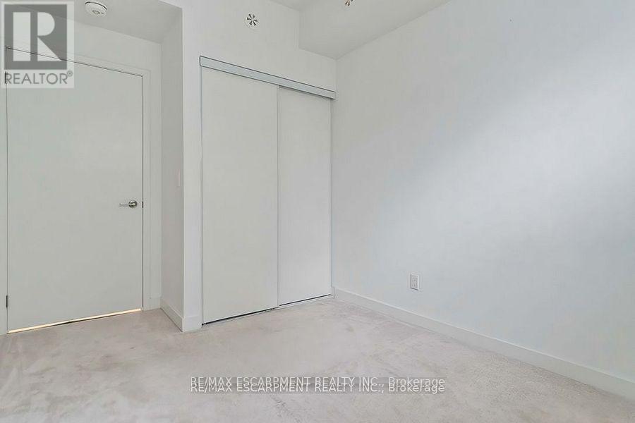 817 - 1133 Cooke Boulevard, Burlington, Ontario  L7T 0C3 - Photo 8 - W12121642