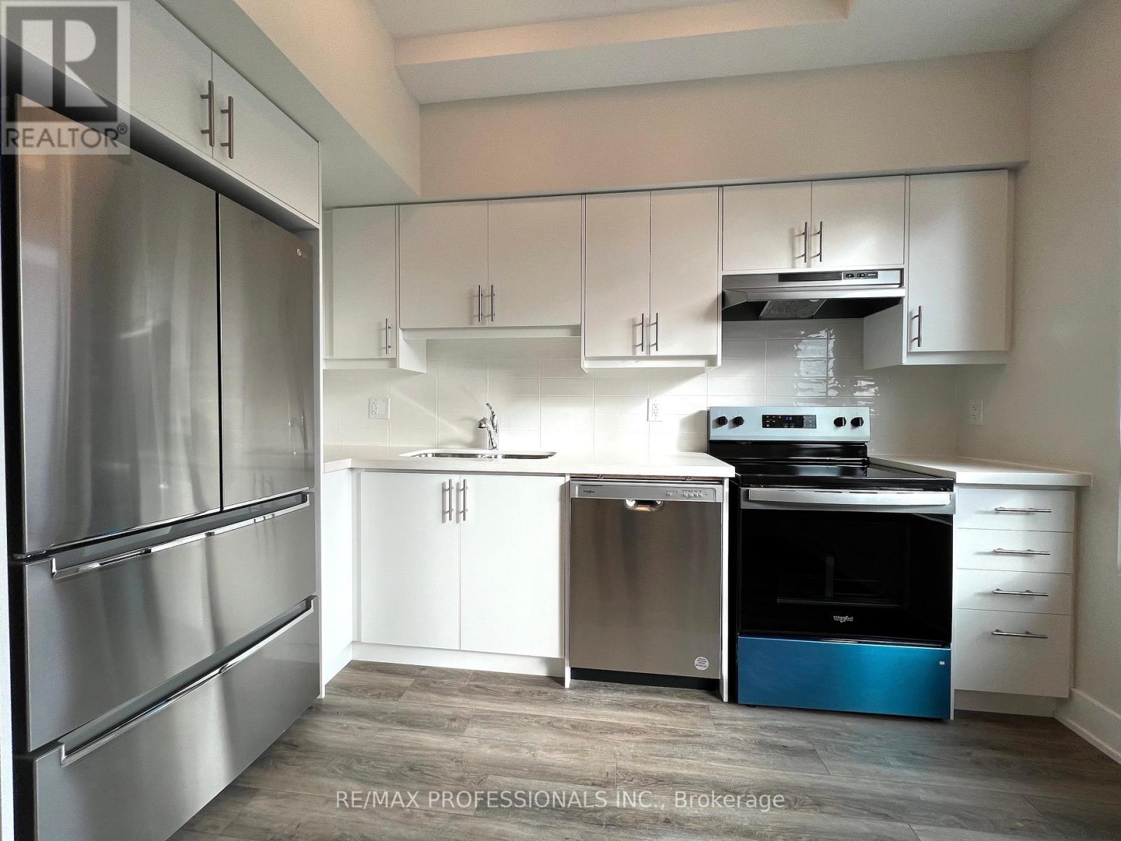 102 - 62 Dixfield Drive, Toronto, Ontario  M9C 3W1 - Photo 11 - W12121655