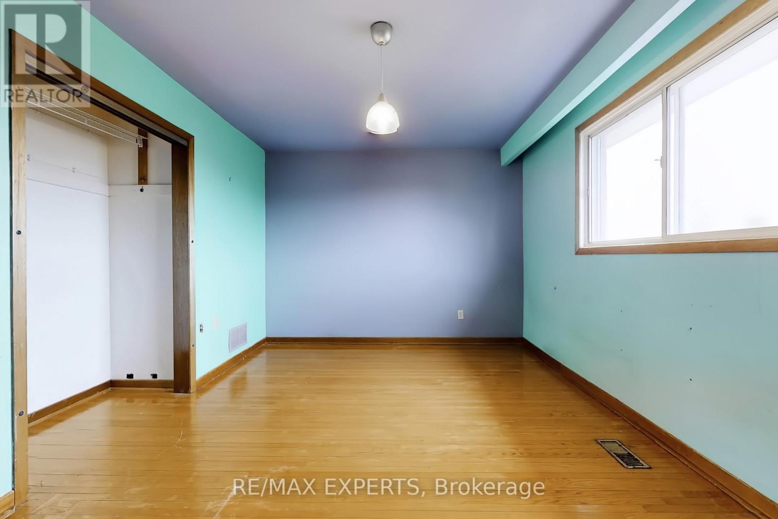 9 Turpin Avenue, Toronto (Elms-Old Rexdale), Ontario  M9W 5V5 - Photo 22 - W12121665