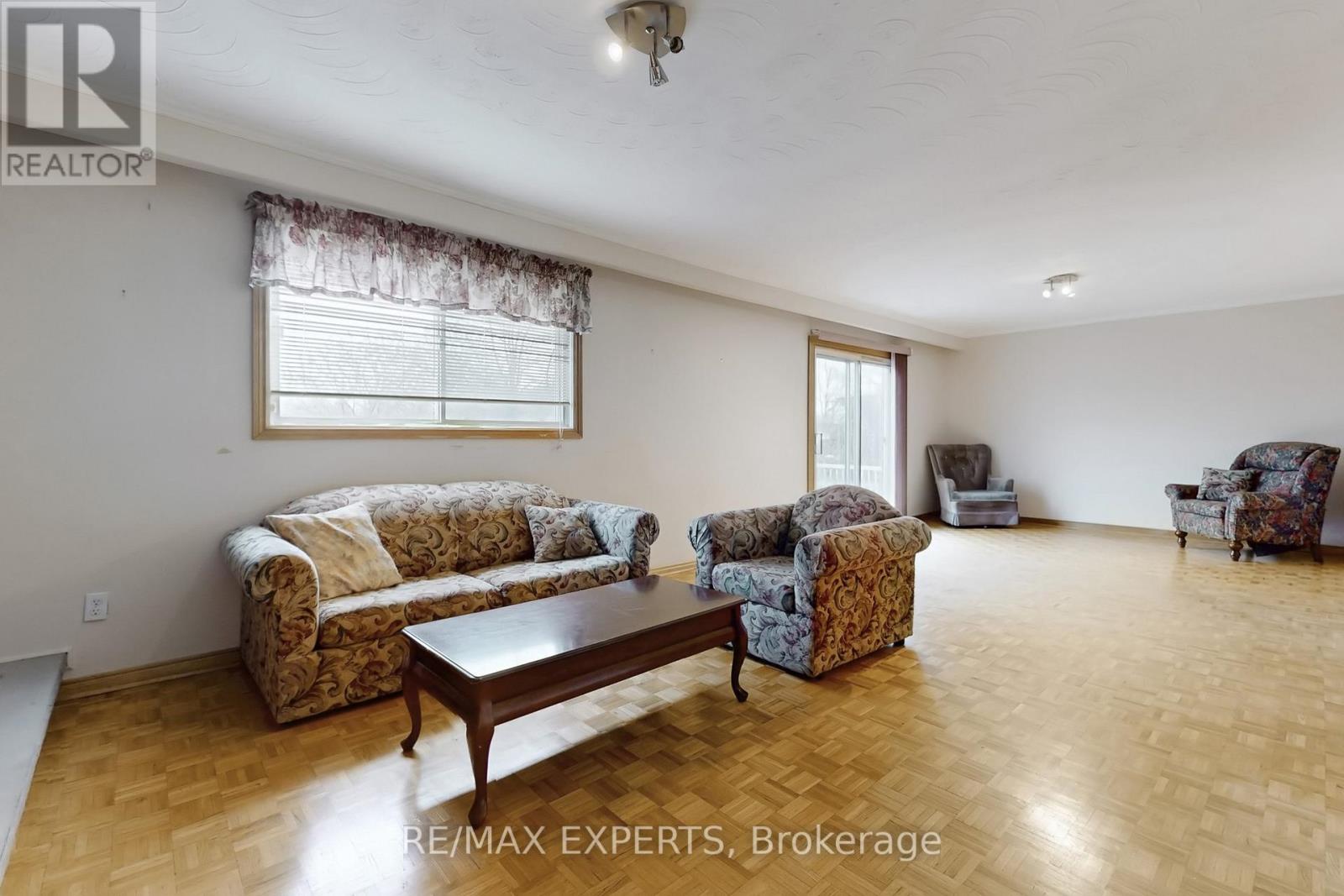 9 Turpin Avenue, Toronto (Elms-Old Rexdale), Ontario  M9W 5V5 - Photo 30 - W12121665