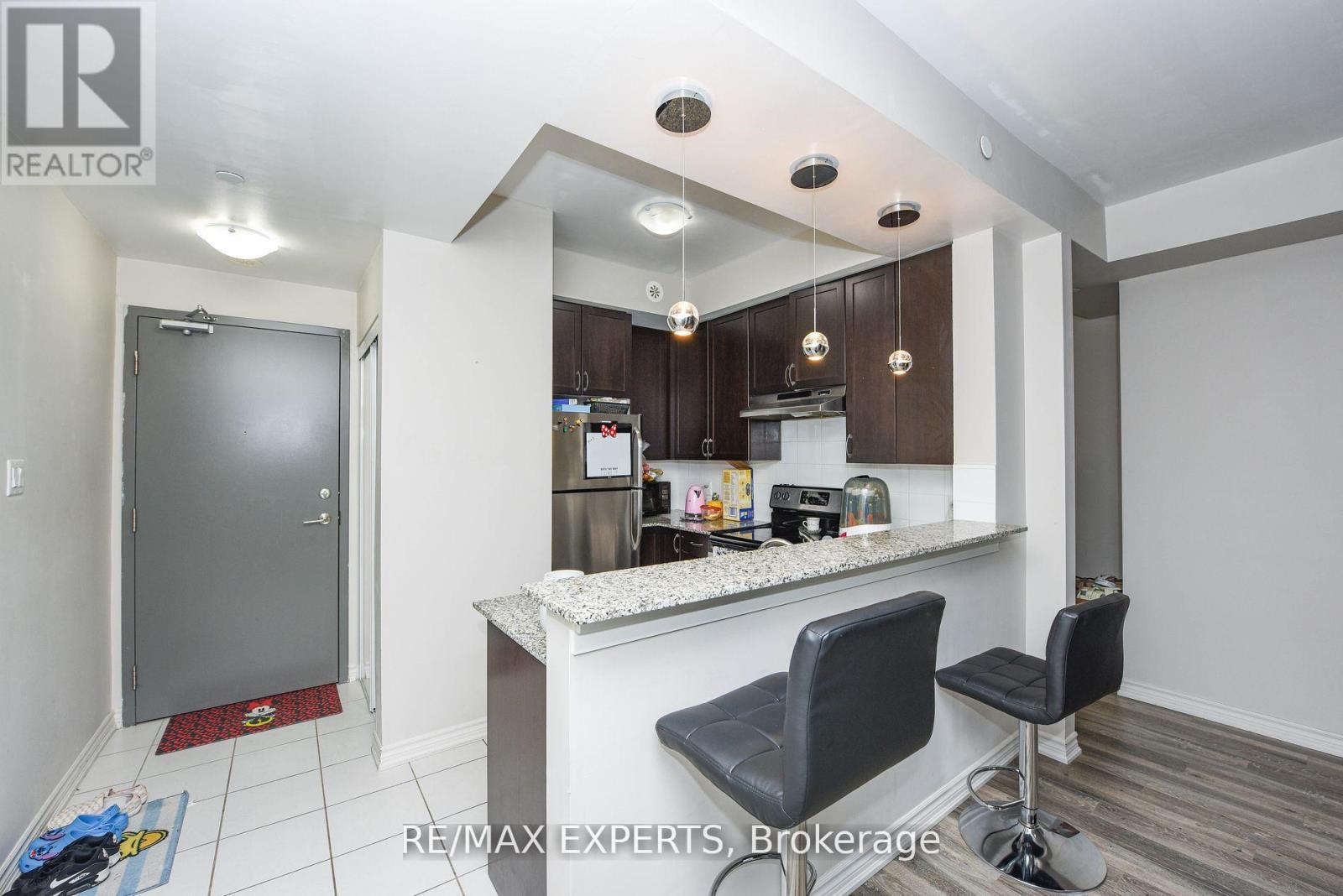 203 - 50 Sky Harbour Drive, Brampton (Bram West), Ontario  L6Y 6B8 - Photo 2 - W12121666