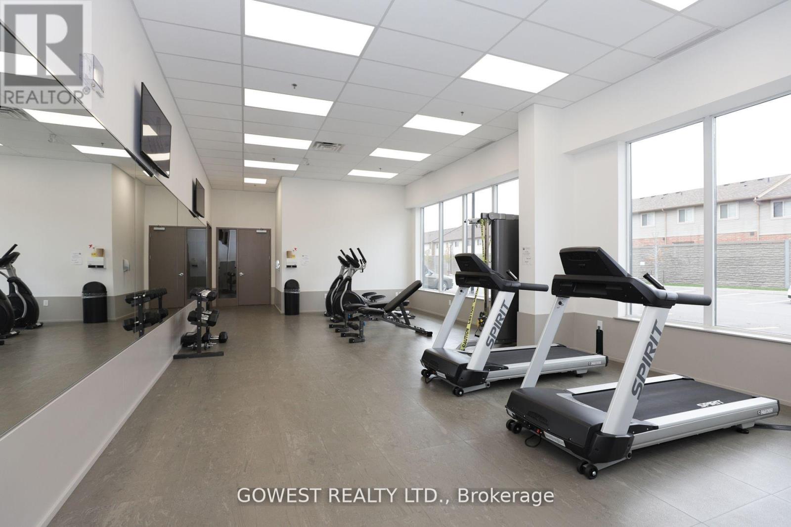 705 - 550 North Service Road, Grimsby, Ontario  L3M 0H9 - Photo 17 - X12045480