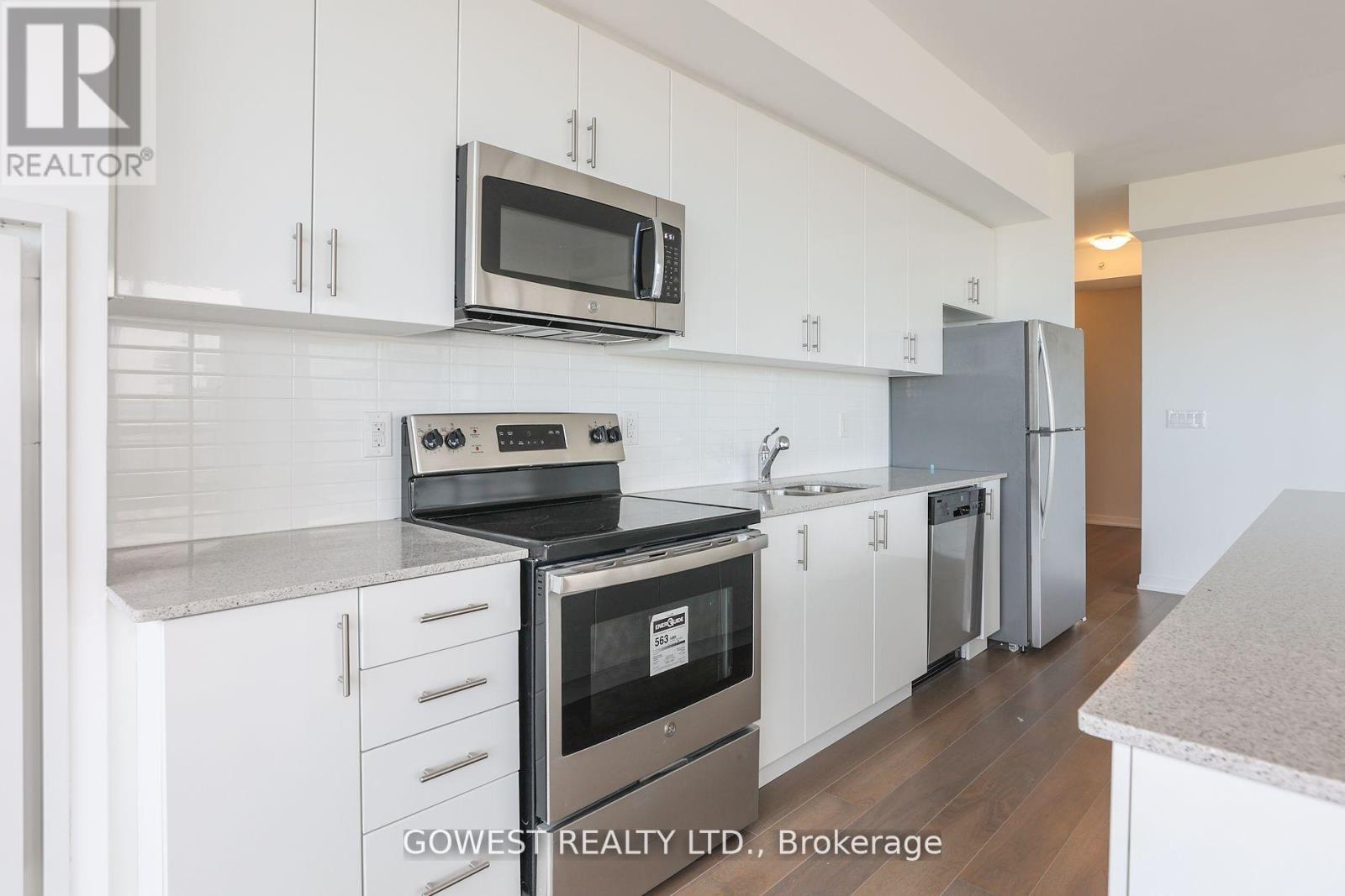 705 - 550 North Service Road, Grimsby, Ontario  L3M 0H9 - Photo 4 - X12045480