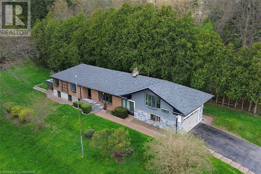 4 SUN Avenue, Dundas, Ontario