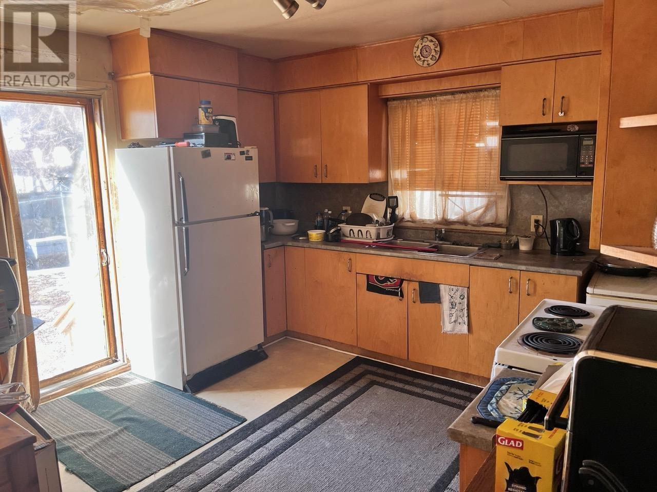 208 Christina St, Thunder Bay, Ontario  P7E 4N7 - Photo 5 - TB250976