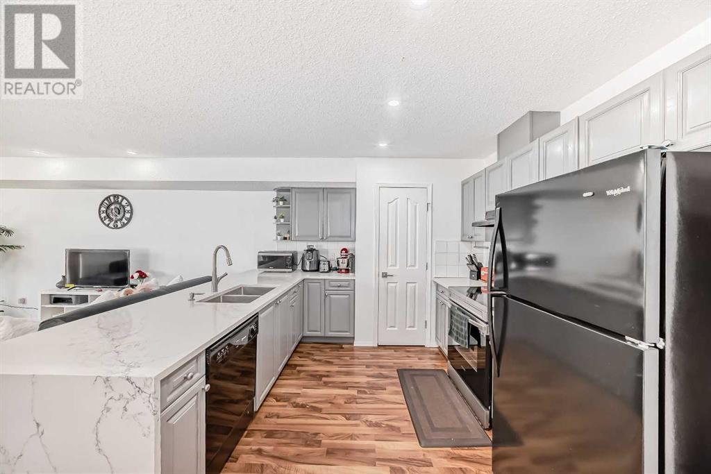 Property at 56 Saddletree Court NE image 3