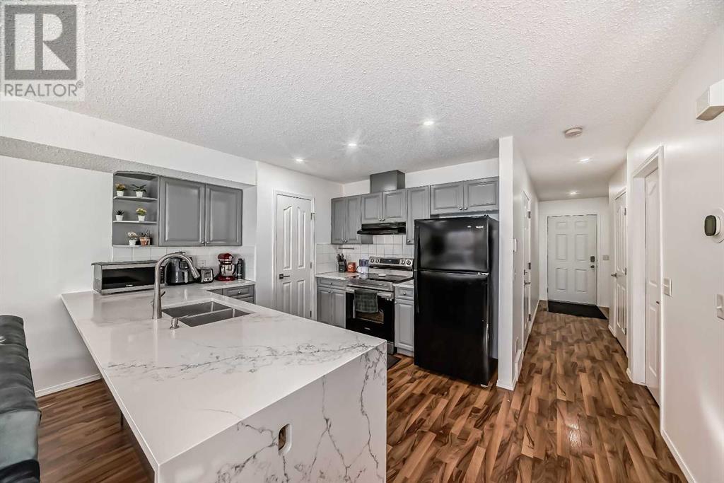 Property at 56 Saddletree Court NE image 2