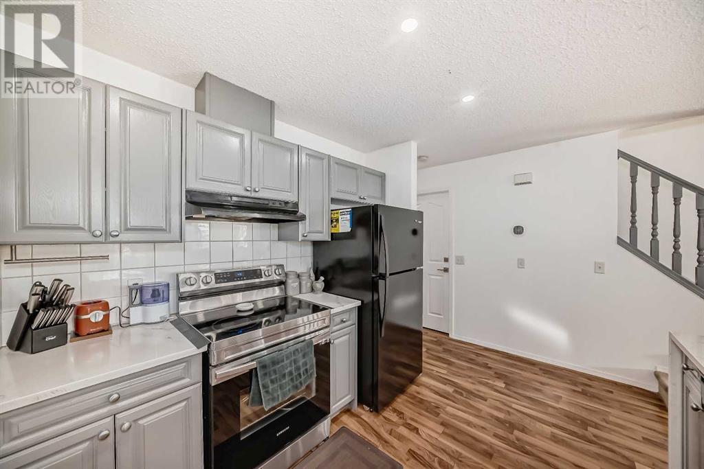 Property at 56 Saddletree Court NE image 4