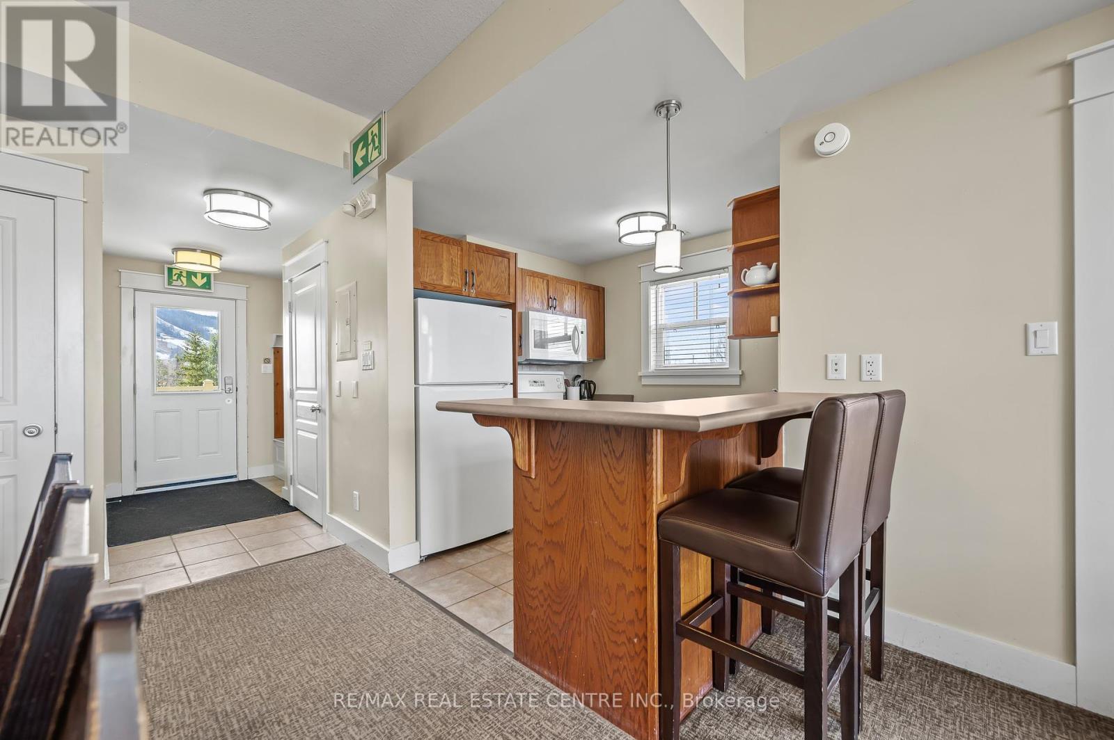 228 - 125 Fairway Court, Blue Mountains, Ontario  L9Y 0P8 - Photo 20 - X12121676