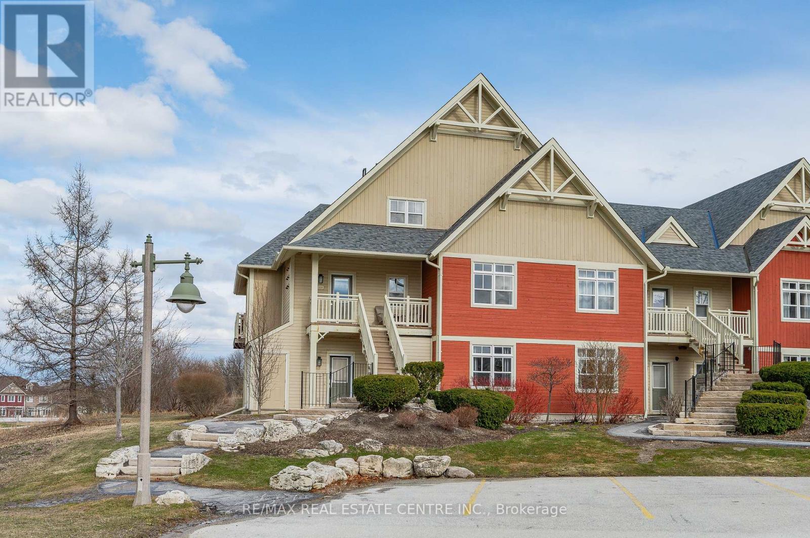 Property at 228 - 125 FAIRWAY COURT image 3