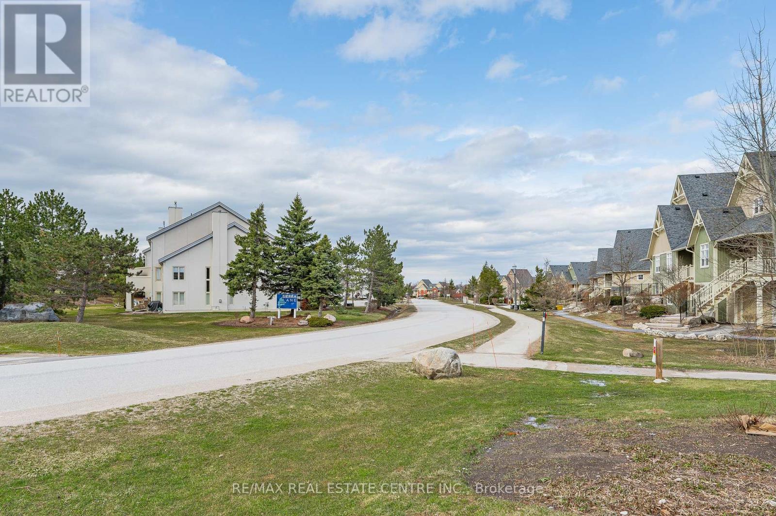 228 - 125 Fairway Court, Blue Mountains, Ontario  L9Y 0P8 - Photo 47 - X12121676