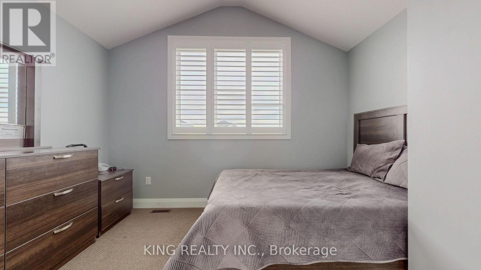 1556 Drew Street, London East, Ontario  N5V 0C2 - Photo 33 - X12121686