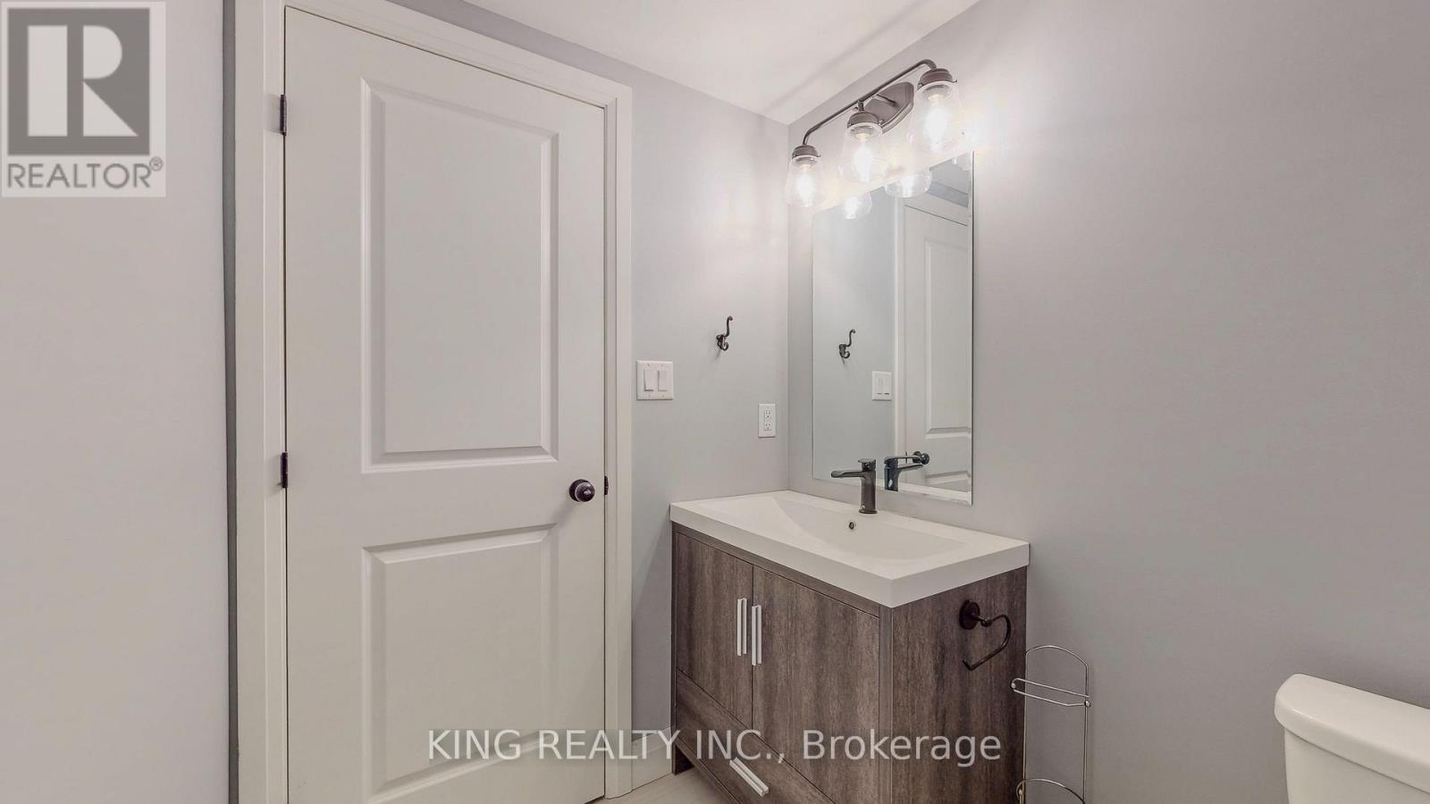 1556 Drew Street, London East, Ontario  N5V 0C2 - Photo 6 - X12121686