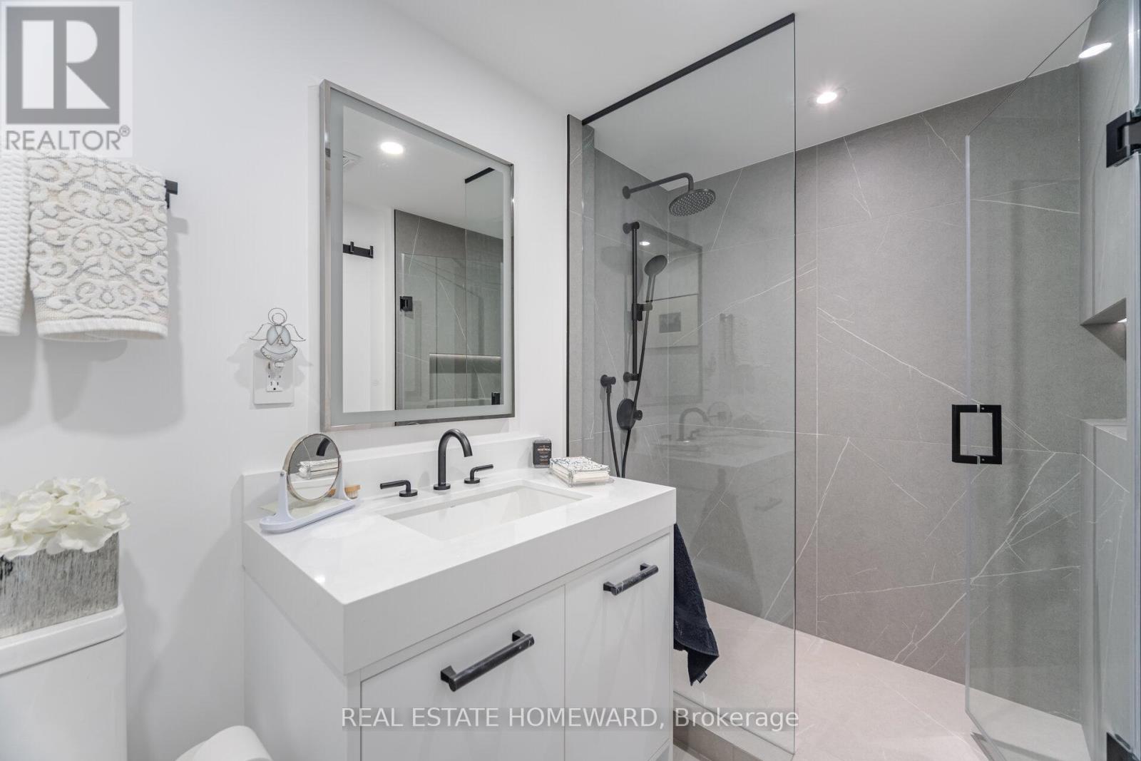 Ph2 - 10 Queens Quay W, Toronto, Ontario  M5J 2R9 - Photo 41 - C12045189