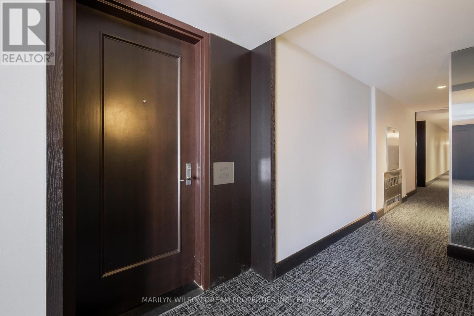 409 - 700 Sussex Drive, Ottawa, Ontario  K1N 1K4 - Photo 6 - X12121695