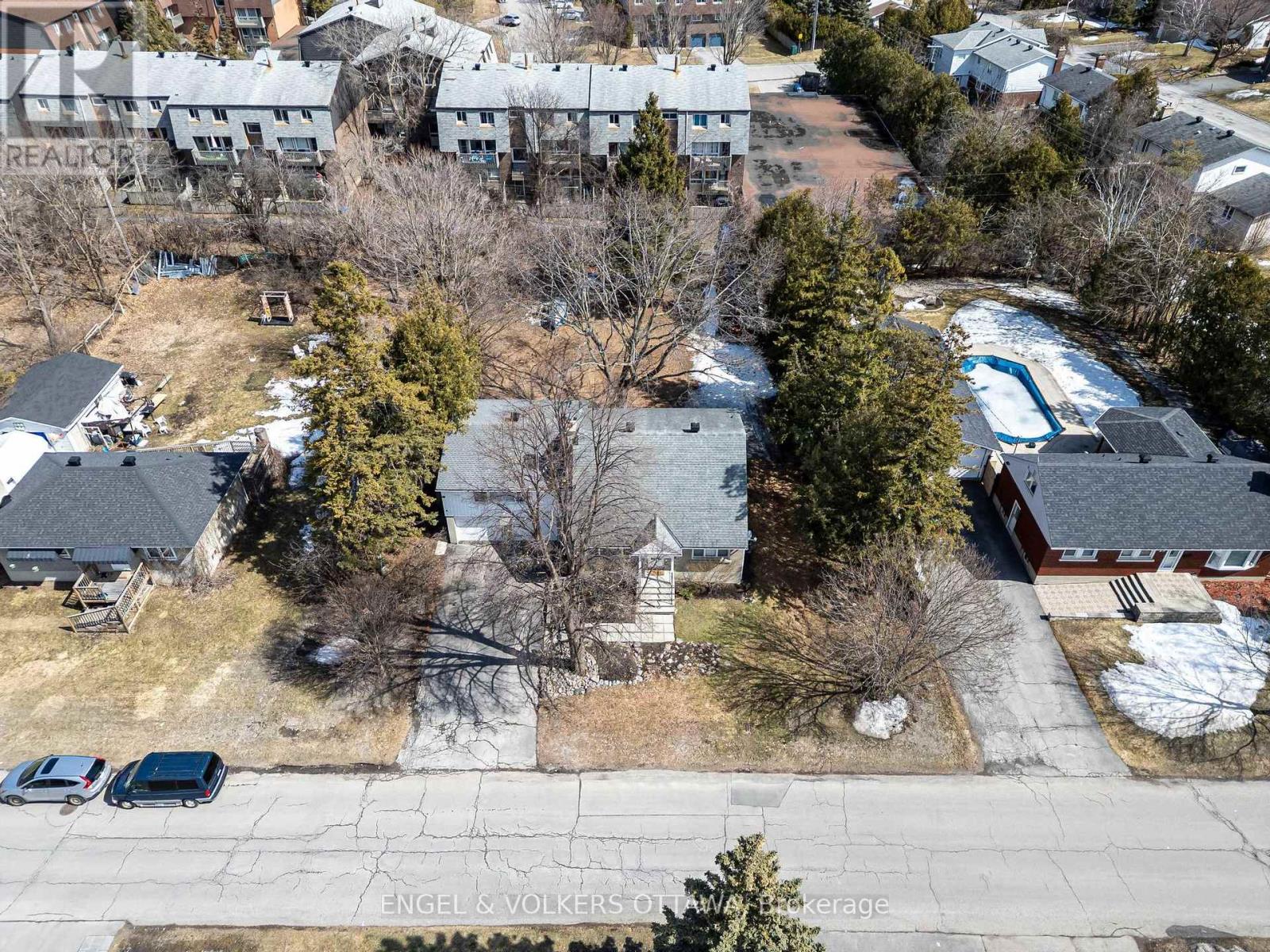 23 Trillium Avenue, Ottawa, Ontario  K2E 5M8 - Photo 21 - X12121702