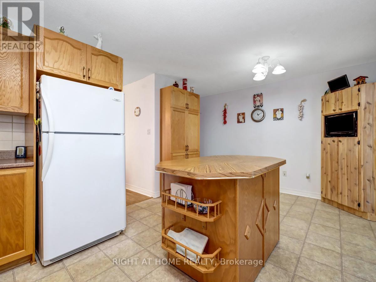 144 Sandra Crescent, Clarence-Rockland, Ontario  K4K 1R7 - Photo 11 - X12121709
