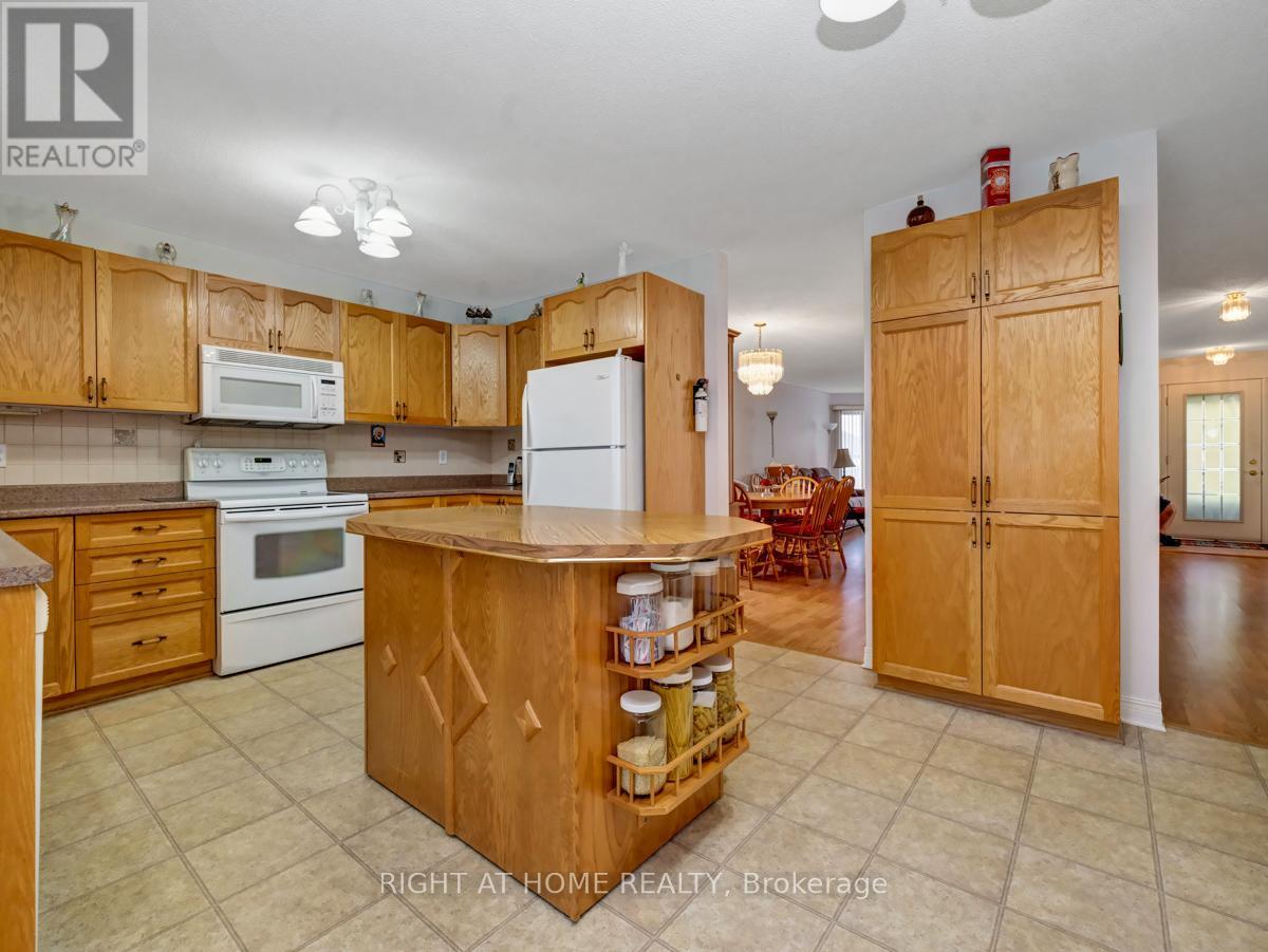 144 Sandra Crescent, Clarence-Rockland, Ontario  K4K 1R7 - Photo 12 - X12121709