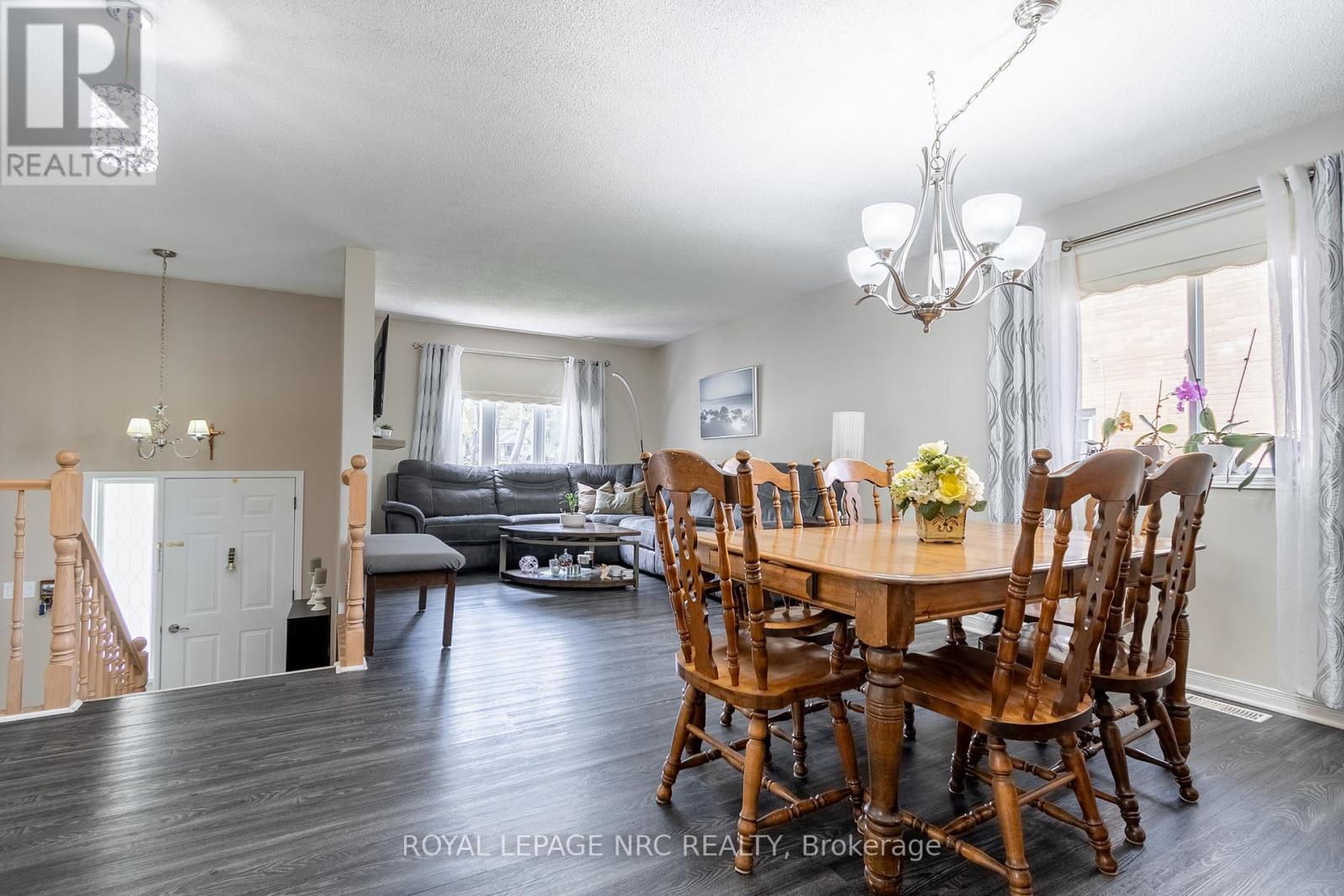 1387 Station Street, Pelham (Fonthill), Ontario  L3B 5N5 - Photo 8 - X12121708