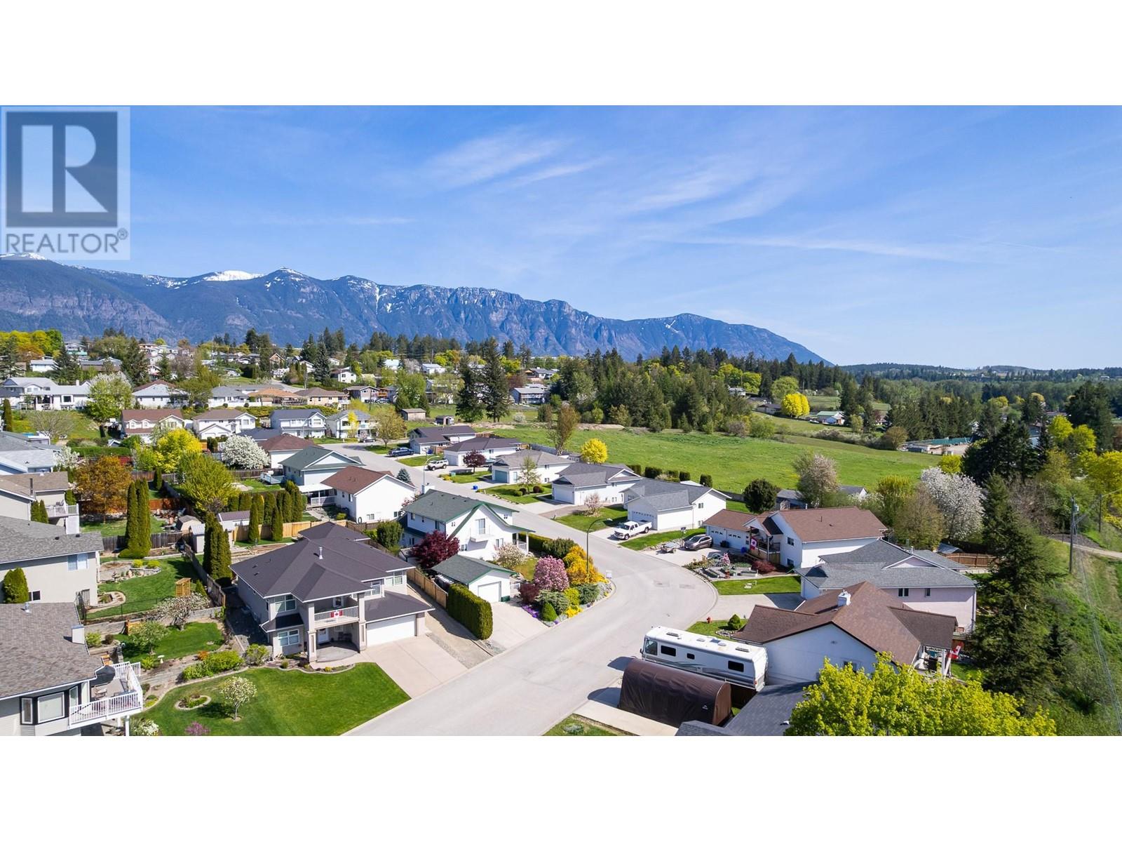 304 Dugan Street, Creston, British Columbia  V0B 1G3 - Photo 55 - 10332590