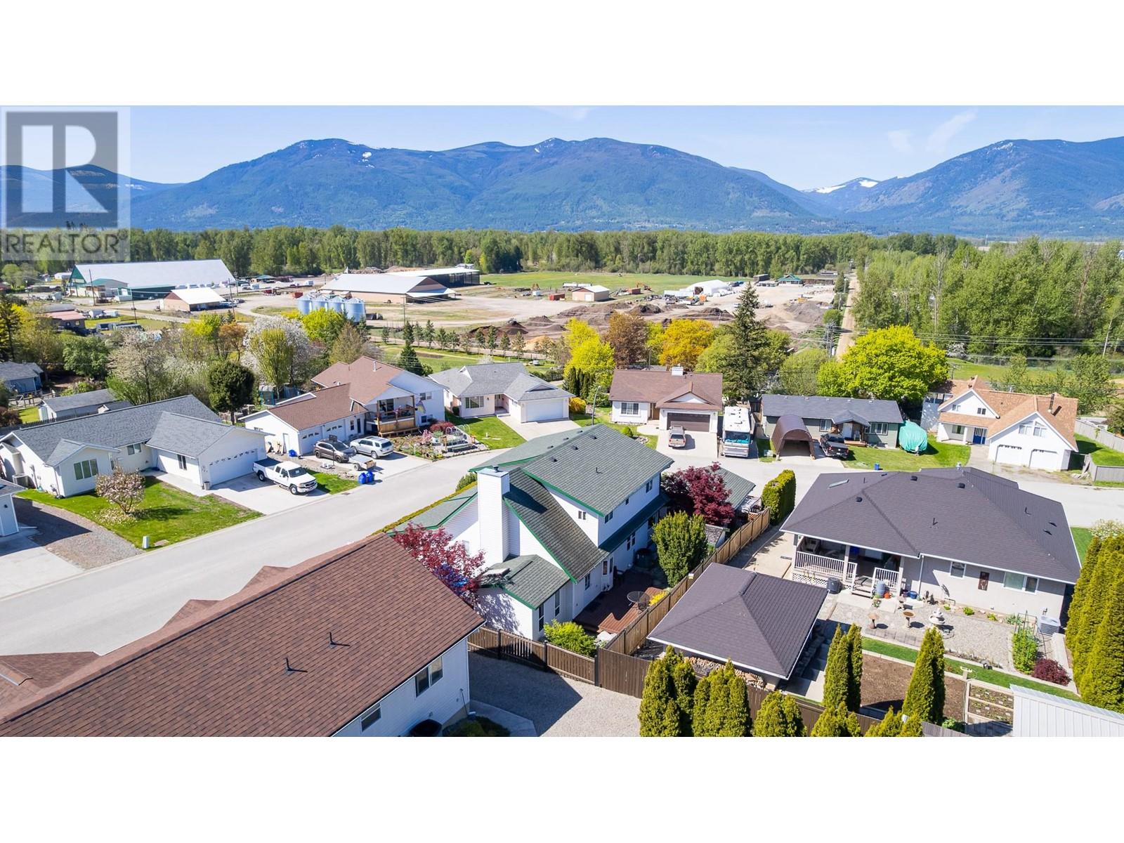 304 Dugan Street, Creston, British Columbia  V0B 1G3 - Photo 53 - 10332590