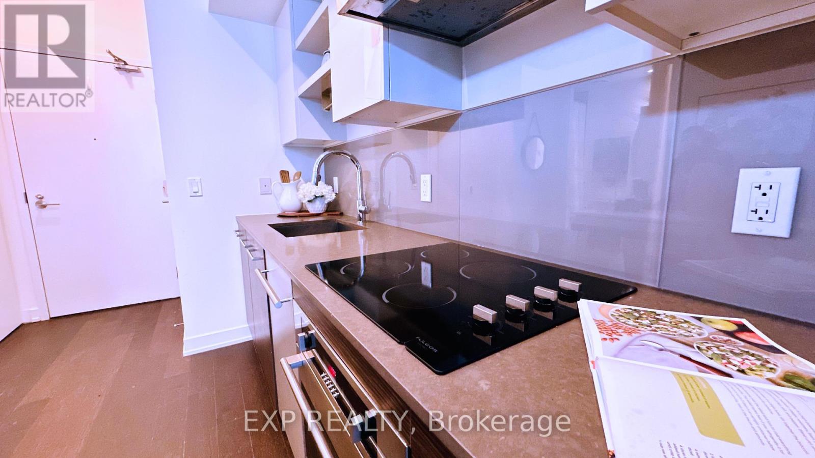 408 - 1030 King Street W, Toronto, Ontario  M6K 0B4 - Photo 18 - C12121691