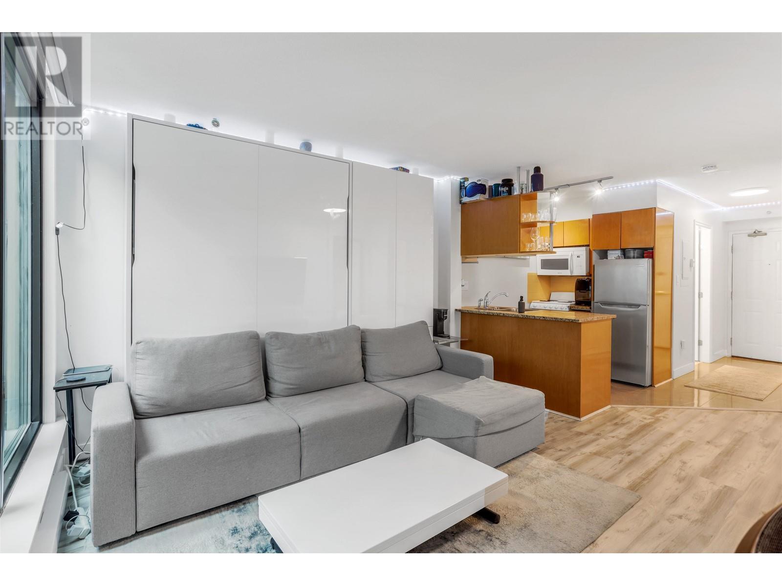 214 1189 Howe Street, Vancouver, British Columbia  V6Z 2X4 - Photo 3 - R2993899