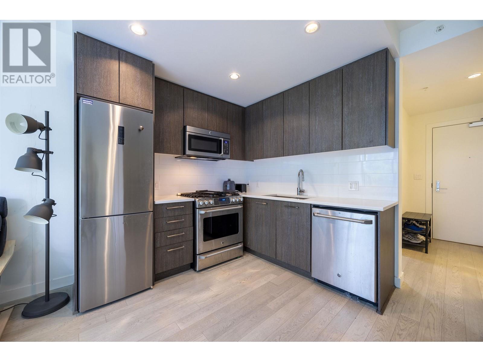 305 9060 University Crescent, Burnaby, British Columbia  V5A 0E1 - Photo 8 - R2995840
