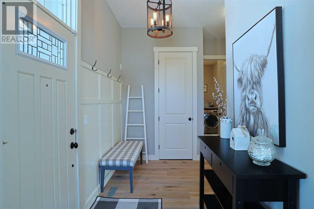 812 Coopers Crescent Sw, Airdrie, Alberta  T4B 4C3 - Photo 4 - A2192980