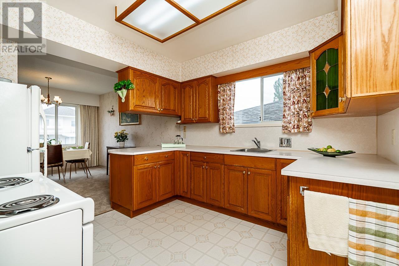 Property at 7766 DAVIES STREET image 5