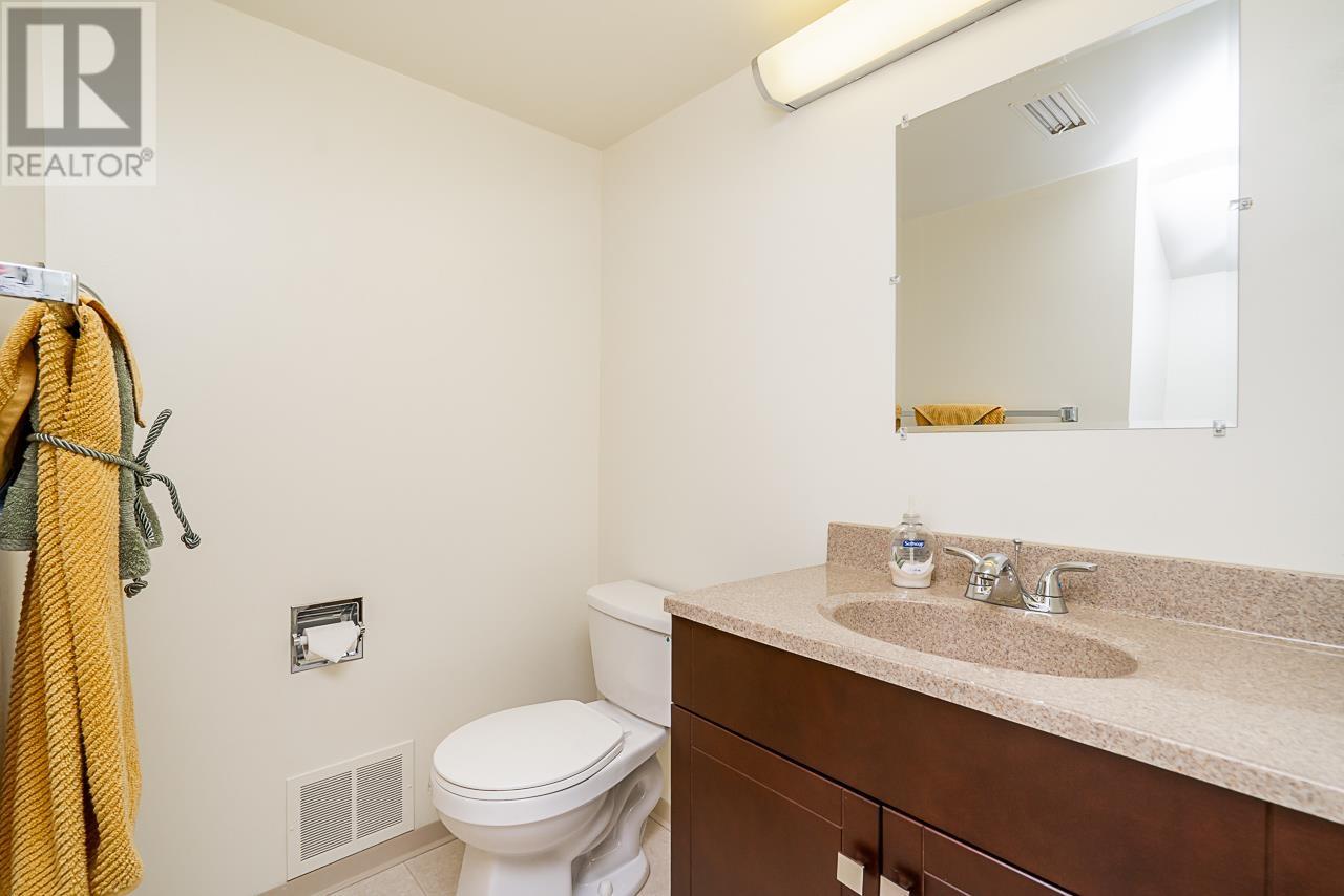 7766 Davies Street, Burnaby, British Columbia  V3N 3H4 - Photo 21 - R2997531