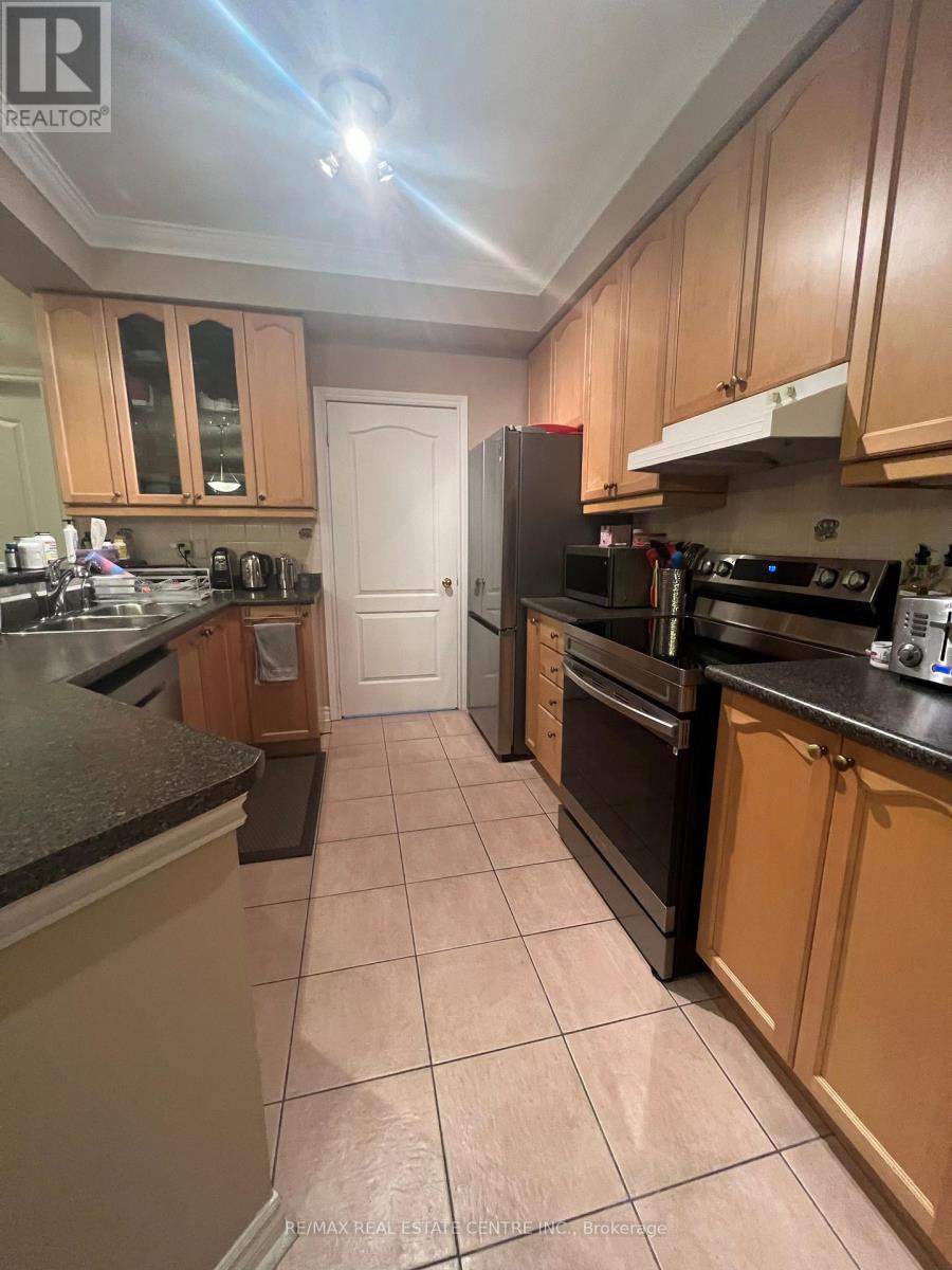 307 - 3351 Cawthra Road, Mississauga, Ontario  L5A 4N5 - Photo 12 - W12121717