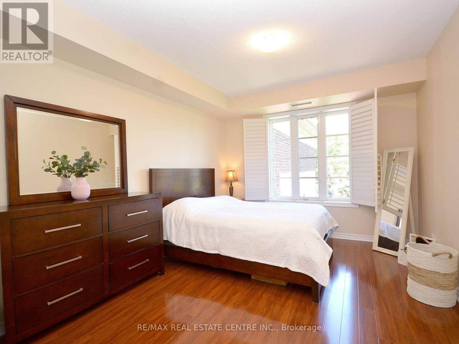 307 - 3351 Cawthra Road, Mississauga, Ontario  L5A 4N5 - Photo 14 - W12121717
