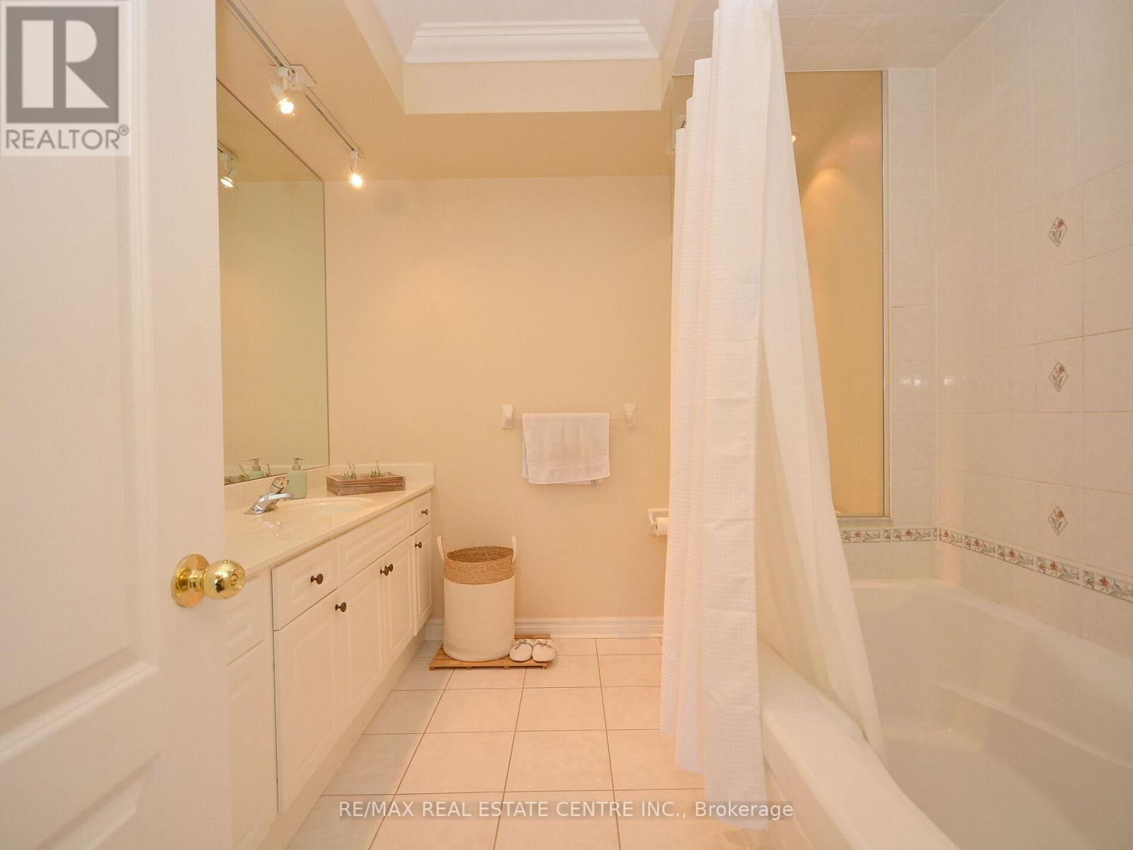 307 - 3351 Cawthra Road, Mississauga, Ontario  L5A 4N5 - Photo 15 - W12121717