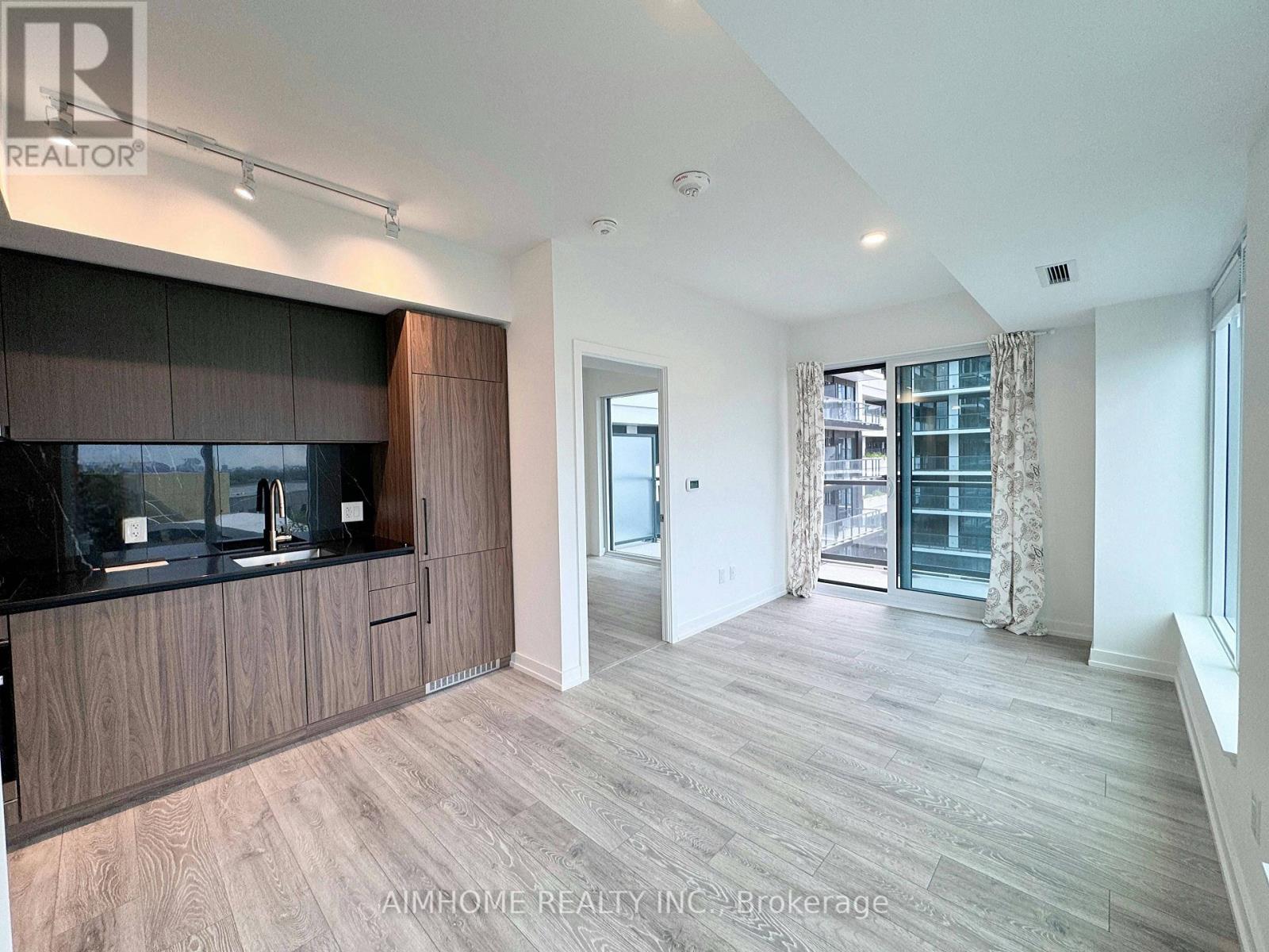 907 - 1100 Sheppard Avenue W, Toronto, Ontario  M3J 0H1 - Photo 8 - W12121721