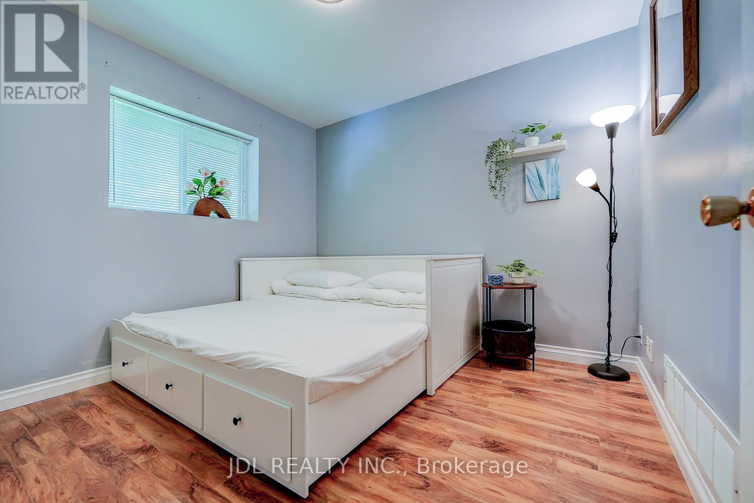 Unit 1 - 212 Ways Bay Drive, Georgina (Keswick North), Ontario  L4P 2M7 - Photo 13 - N12121761