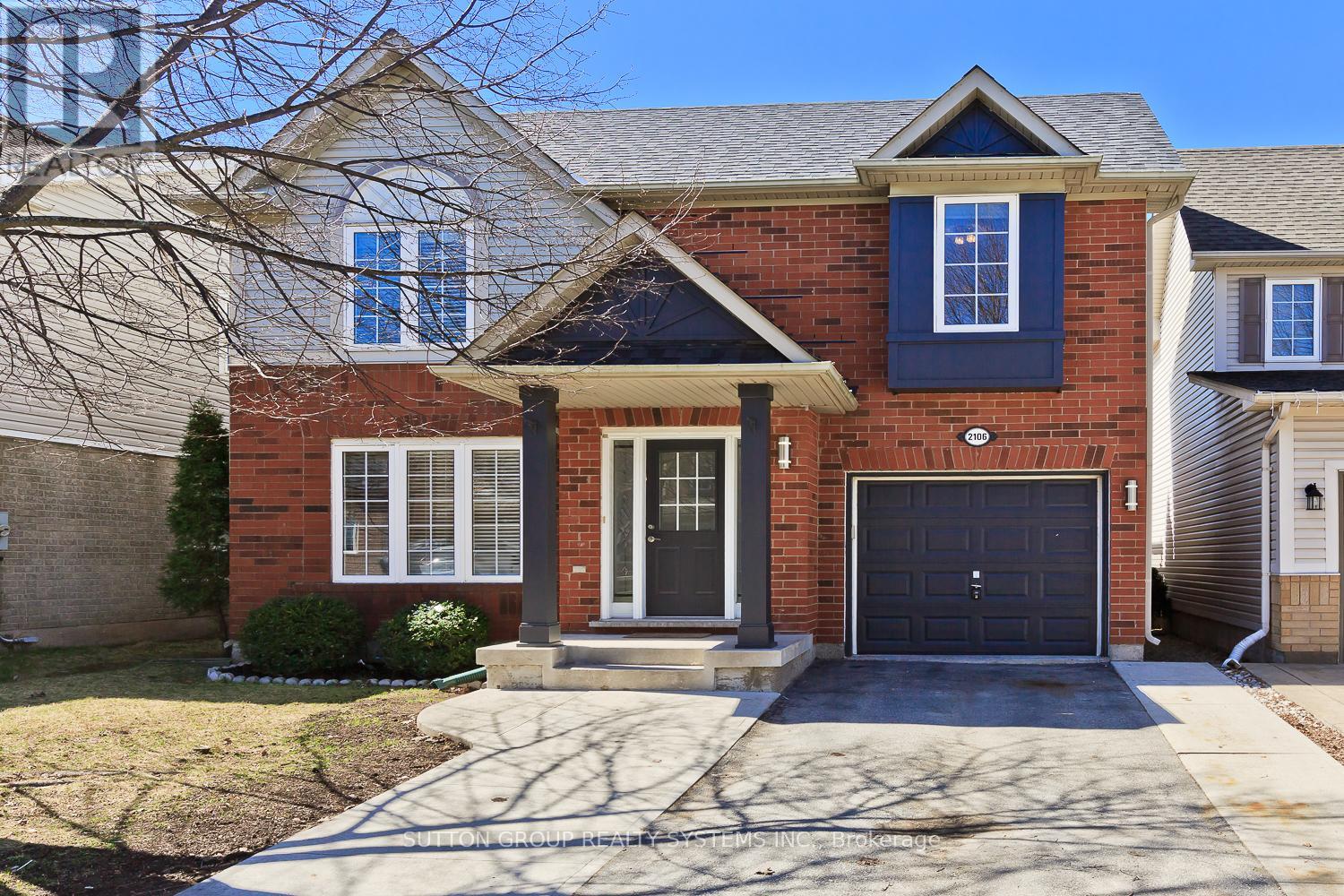 2106 Dunmore Avenue, Burlington, Ontario  L7L 6V9 - Photo 1 - W12121730