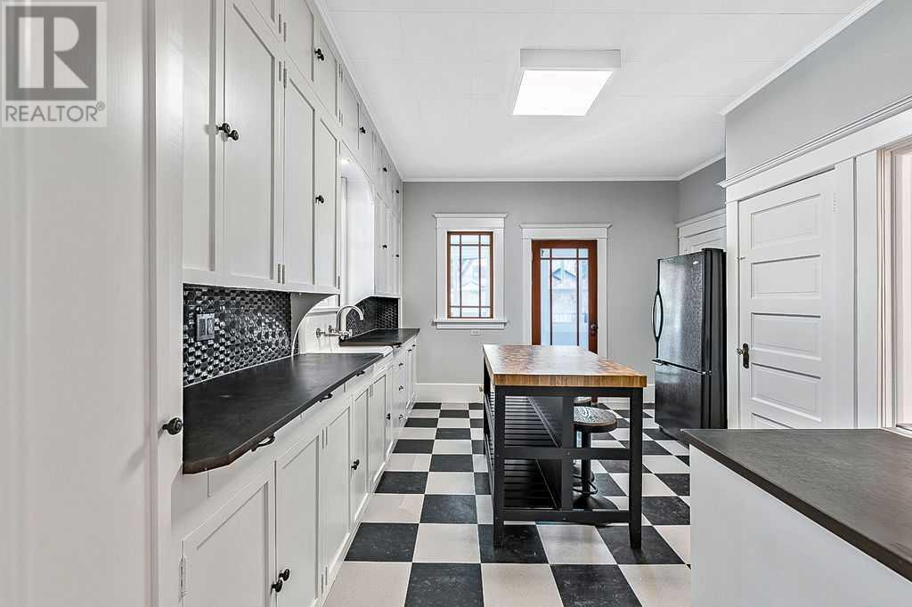 226 11 Street Nw, Calgary, Alberta  T2N 1X1 - Photo 12 - A2204002