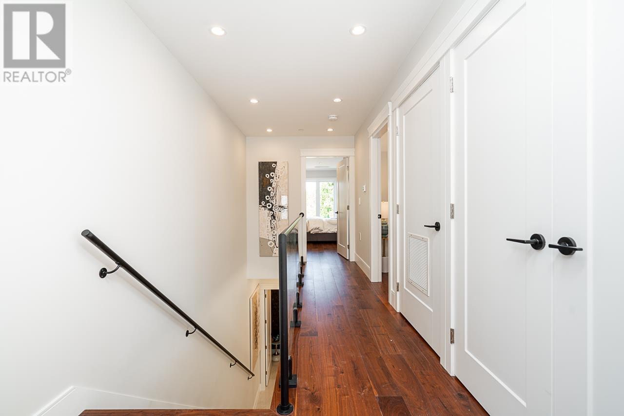 2356 West 16th Avenue, Vancouver, British Columbia  V6K 3B6 - Photo 12 - R2996367