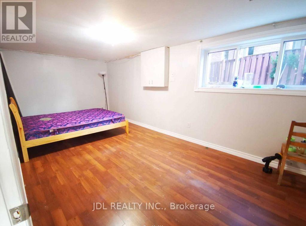 75 Mintwood Drive, Toronto, Ontario  M2M 3A6 - Photo 17 - C12021784