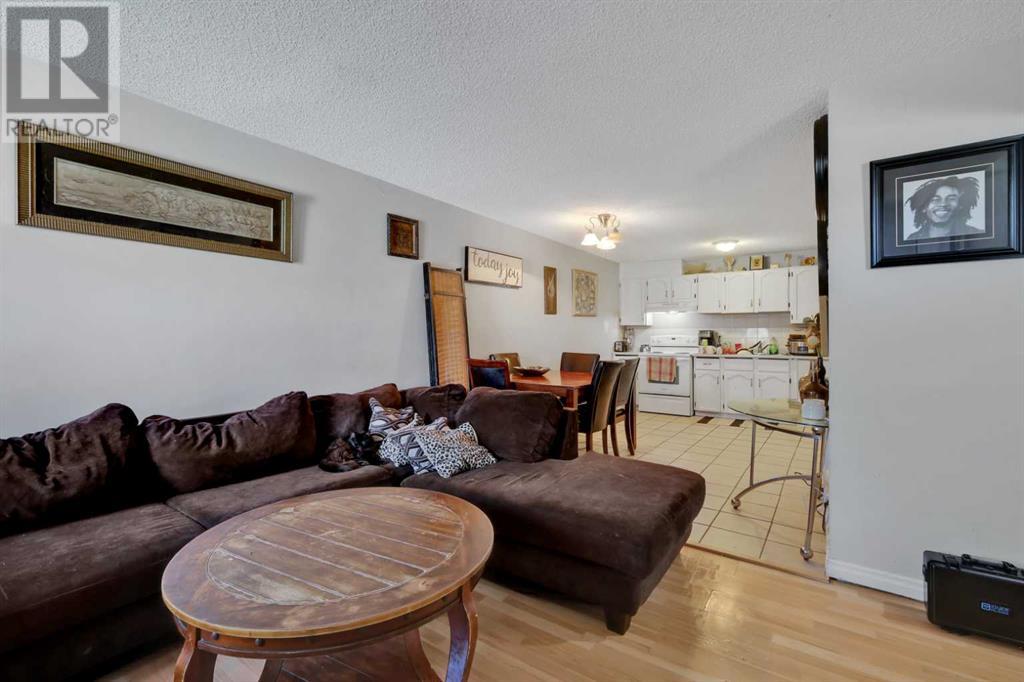 8, 75 Templemont Way Ne, Calgary, Alberta  T1Y 5K8 - Photo 7 - A2212456