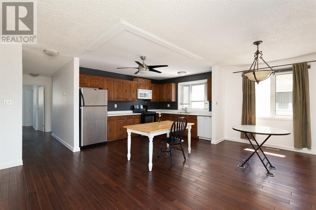 128 Ermine Crescent, Fort Mcmurray, Alberta  T9H 4M6 - Photo 11 - A2214423