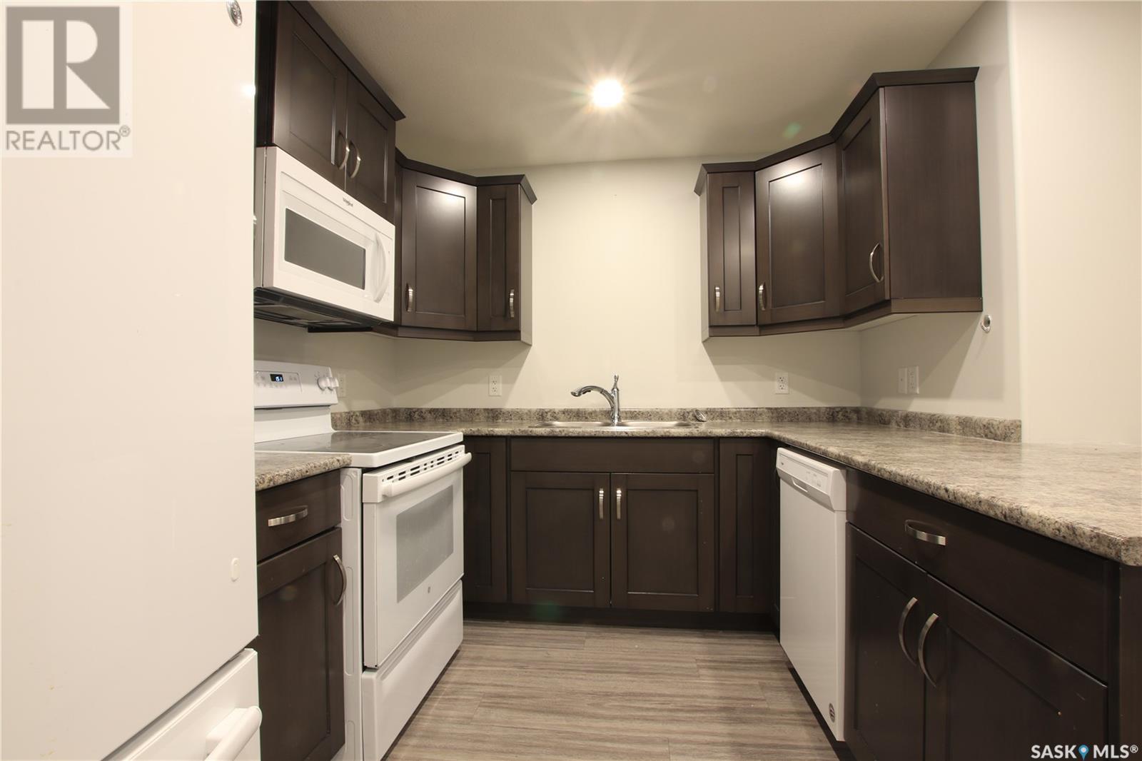 374 Wascana Street, Regina, Saskatchewan  S4R 4H9 - Photo 23 - SK999912