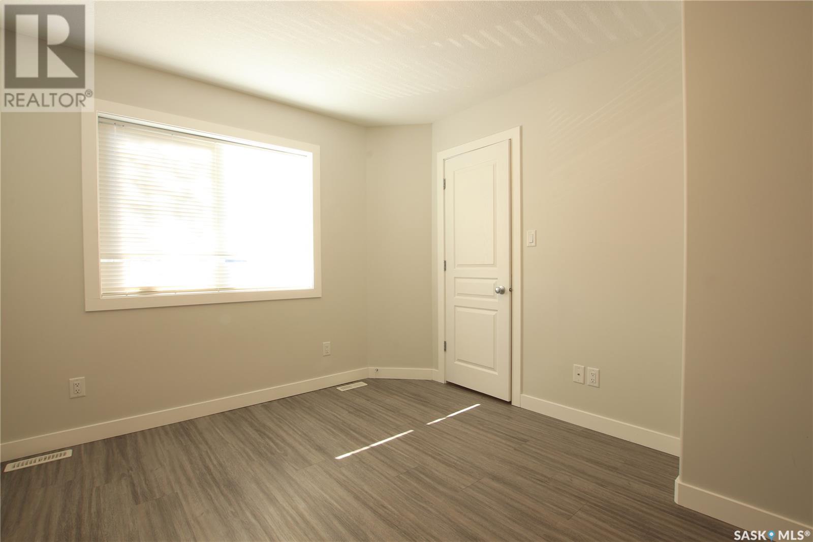 374 Wascana Street, Regina, Saskatchewan  S4R 4H9 - Photo 13 - SK999912