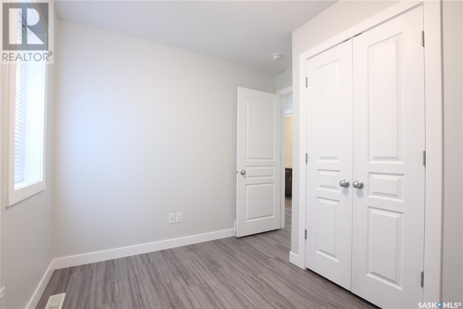 374 Wascana Street, Regina, Saskatchewan  S4R 4H9 - Photo 14 - SK999912