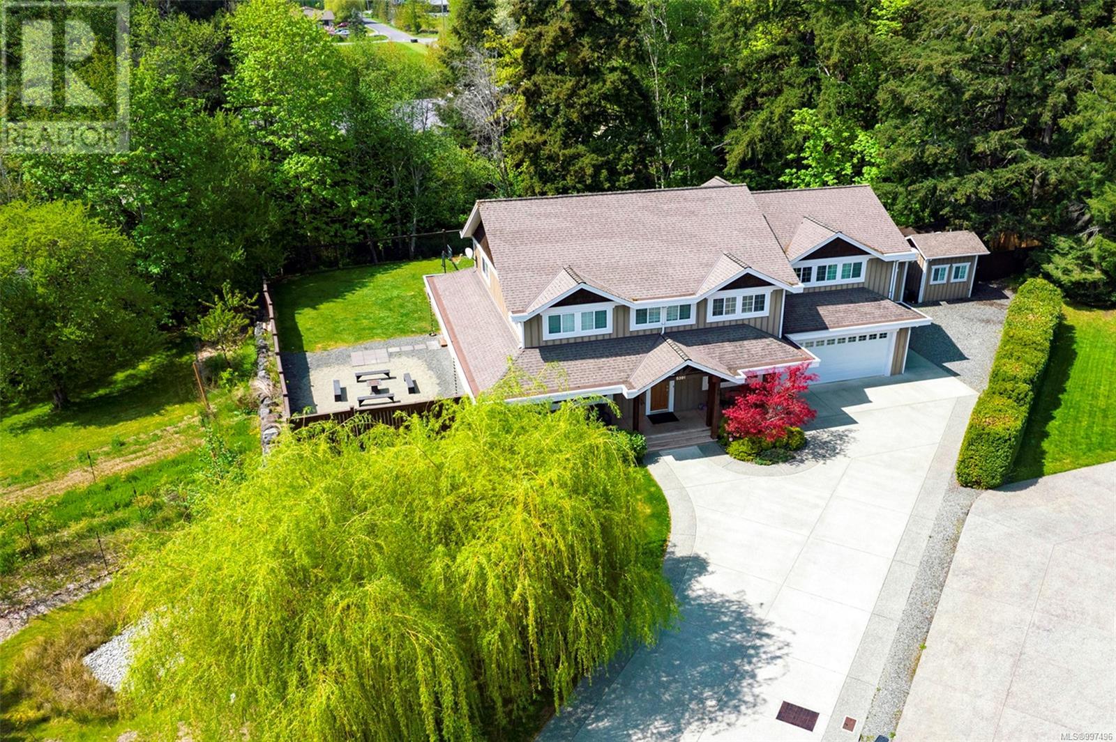 Property at 5391 Otter Pl image 2