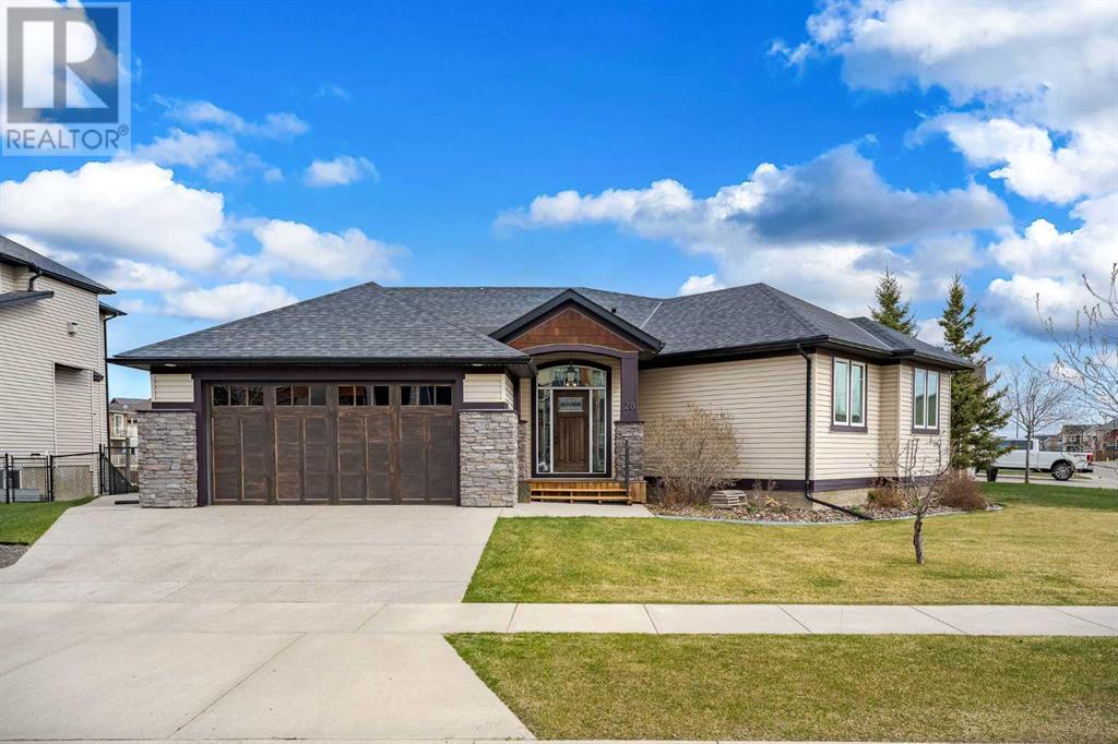Property at 28 Bayside Link SW image 1