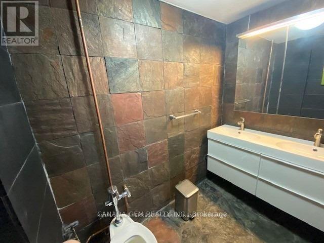 2a - 73 Alness Street, Toronto, Ontario  M3J 2L2 - Photo 4 - W12014354