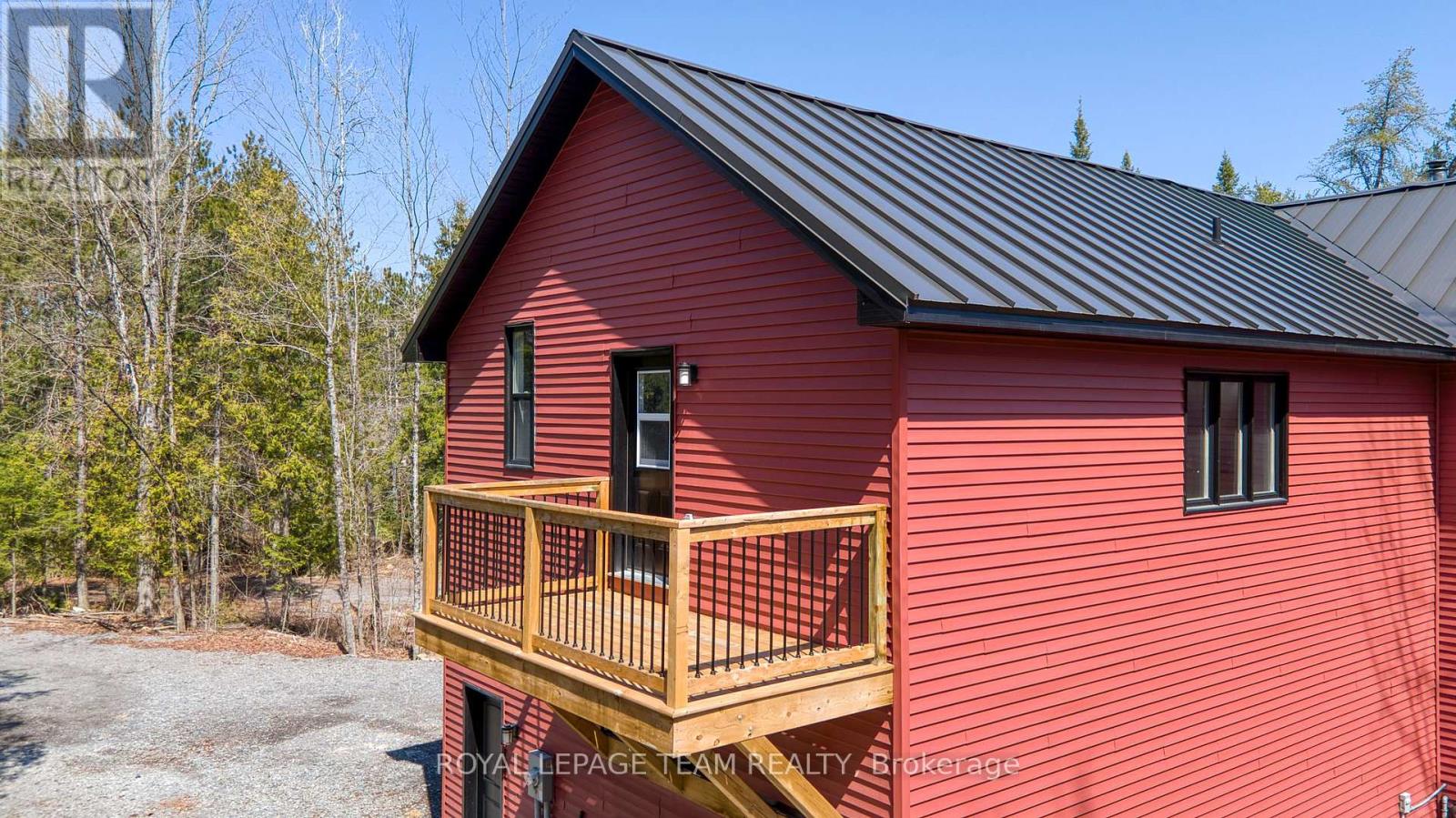 2454 Darling Road, Lanark Highlands, Ontario  K0A 1P0 - Photo 8 - X12121776