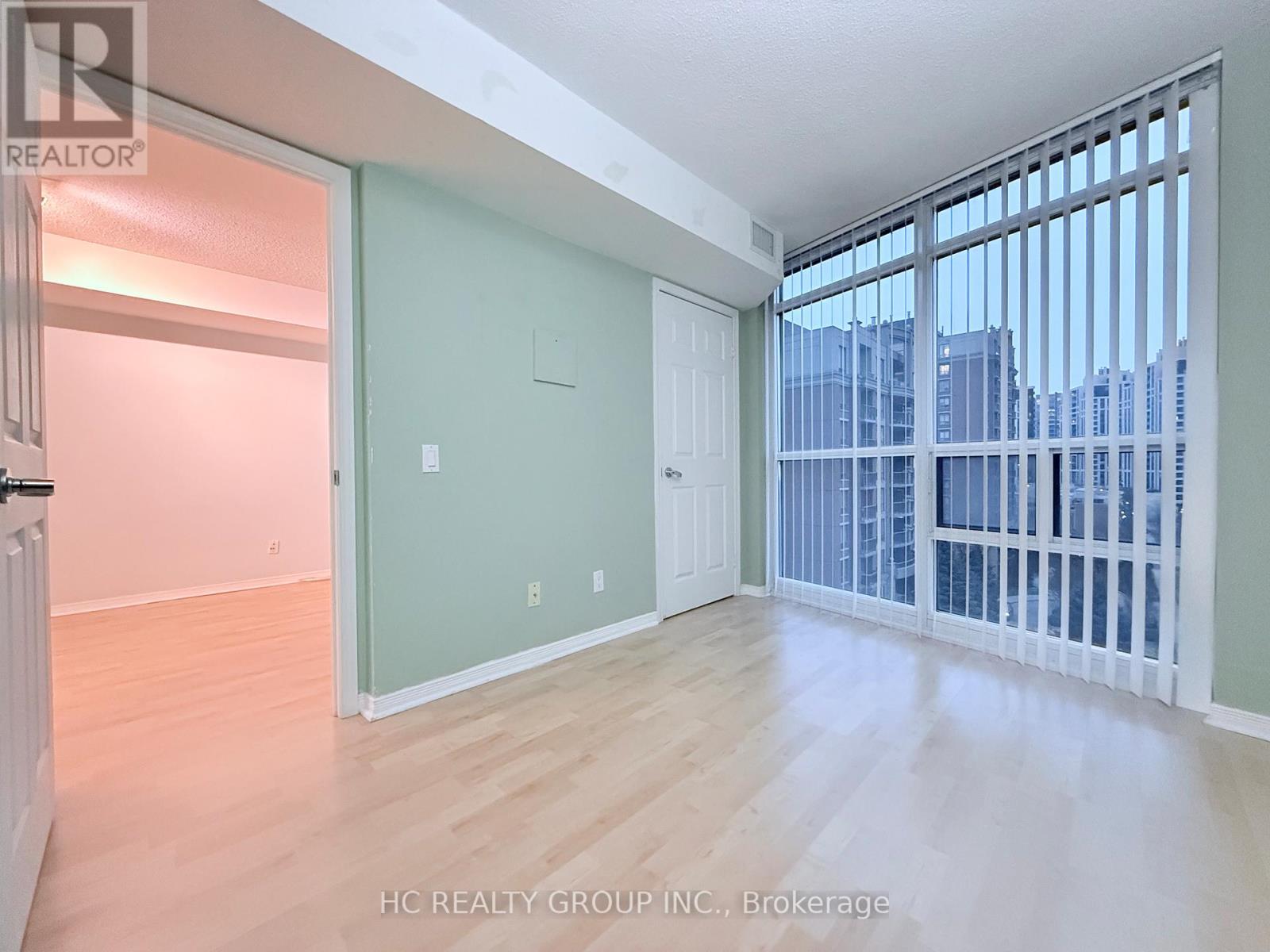 801 - 30 Harrison Garden Boulevard, Toronto (Willowdale East), Ontario  M2N 7A9 - Photo 10 - C12121789
